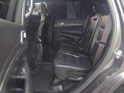 Used 2018 Jeep Grand Cherokee Limited AWD/4WD image 14