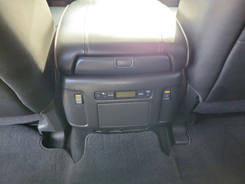 Used 2022 Nissan Armada Platinum w/ Captain's Chairs Package image 12