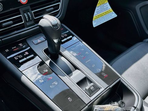 New 2026 Porsche Macan AWD/4WD image 19