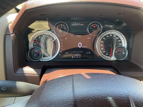 Used 2014 RAM 2500 Laramie AWD/4WD image 22