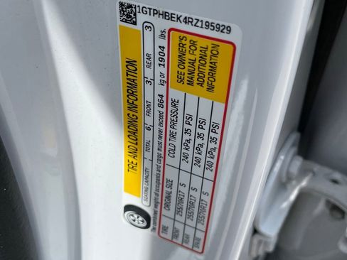 Used 2024 GMC Sierra 1500 SLE RWD image 28