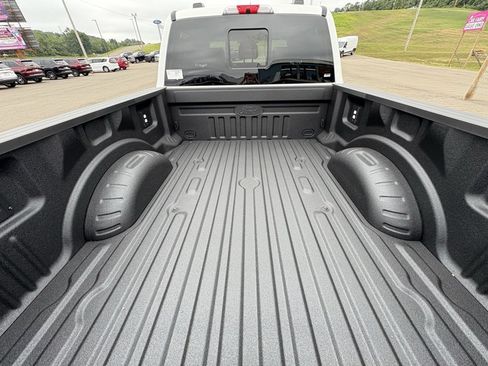 New 2026 Ford F350 Lariat w/ Black Appearance Package image 18
