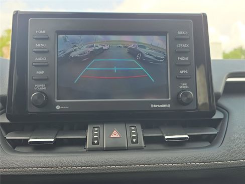 Used 2022 Toyota RAV4 XLE Premium FWD image 18