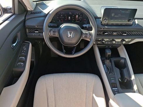 Used 2023 Honda Accord EX image 11