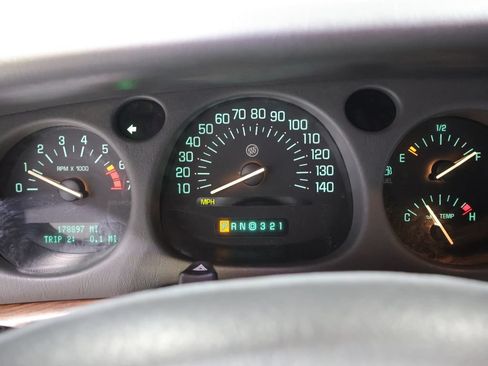 Used 2004 Buick Le Sabre Custom FWD image 32