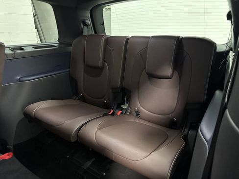 New 2025 Volkswagen ID. Buzz Pro S image 32