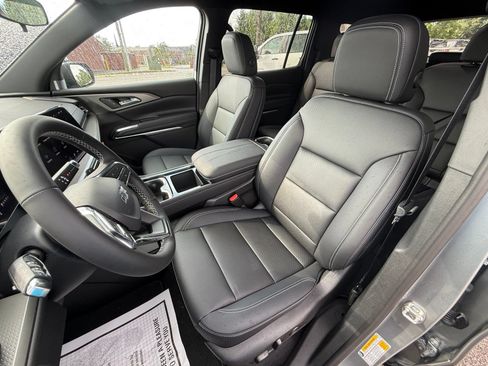 New 2026 Chevrolet Traverse LT w/ Midnight/Sport Edition AWD/4WD image 12
