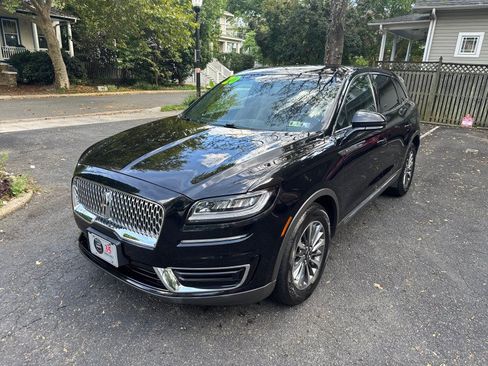 Used 2020 Lincoln Nautilus Premier w/ Equipment Group 101A AWD/4WD image 3