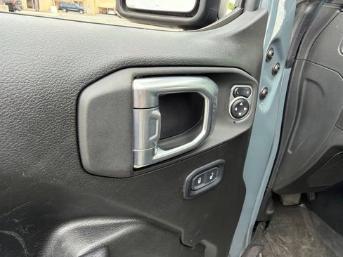 Used 2024 Jeep Wrangler Unlimited Sport AWD/4WD image 12