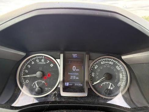 Certified 2021 Toyota Tacoma SR5 w/ Technology Package AWD/4WD image 16