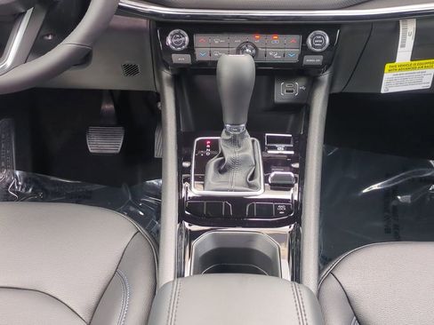 New 2026 Jeep Compass Limited image 20