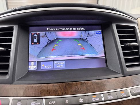 Used 2019 INFINITI QX60 Luxe w/ Sensory Package FWD image 16