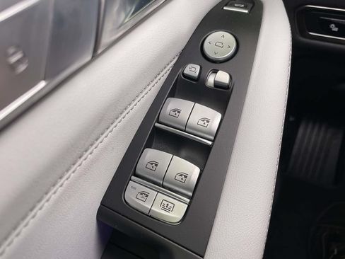 Used 2026 BMW X7 xDrive40i w/ Executive Package AWD/4WD image 34