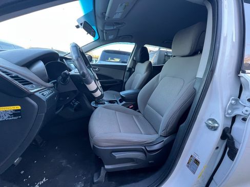 Used 2017 Hyundai Santa Fe Sport AWD/4WD image 9
