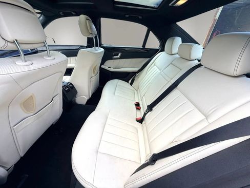 Used 2015 Mercedes-Benz E 400 4MATIC Sedan image 12