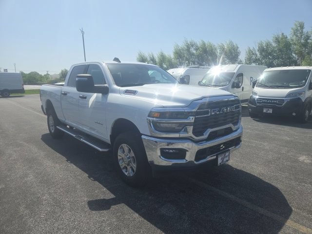 Used 2026 RAM 2500 Big Horn AWD/4WD image 2