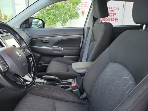 Used 2021 Mitsubishi Outlander Sport SE FWD image 24