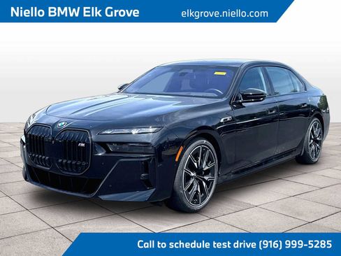 Used 2024 BMW i7 M70 AWD/4WD image 1