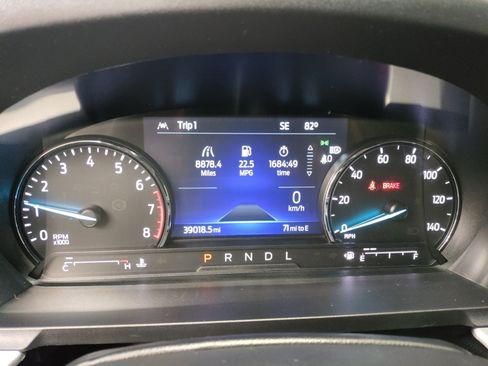 Used 2022 Ford Explorer XLT w/ Equipment Group 202A image 18