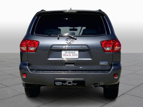 Used 2016 Toyota Sequoia SR5 image 5