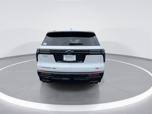 Used 2025 Chevrolet Traverse RS image 7