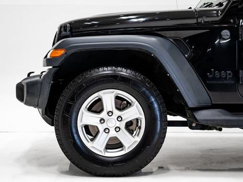 Used 2023 Jeep Wrangler Unlimited Sport AWD/4WD image 29