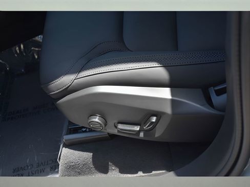 New 2026 Volvo XC90 B6 Plus w/ Protection Package Premier image 34