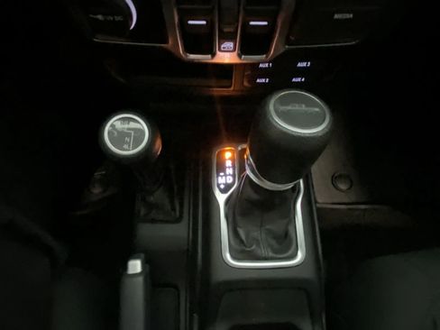 Used 2021 Jeep Gladiator Sport AWD/4WD image 33