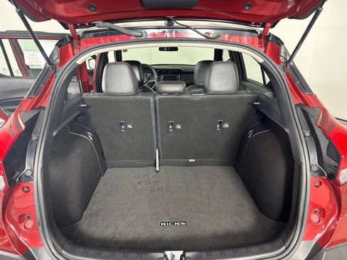 Used 2020 Nissan Kicks SR w/ SR Premium Package FWD image 25