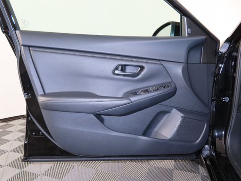 Certified 2025 Nissan Sentra S image 40