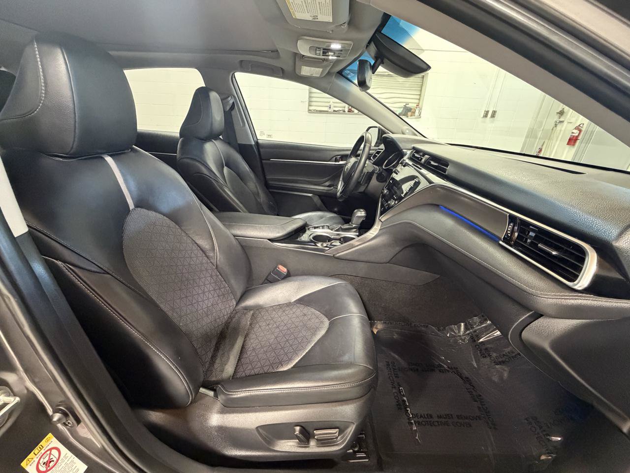 Used 2018 Toyota Camry XSE FWD image 24