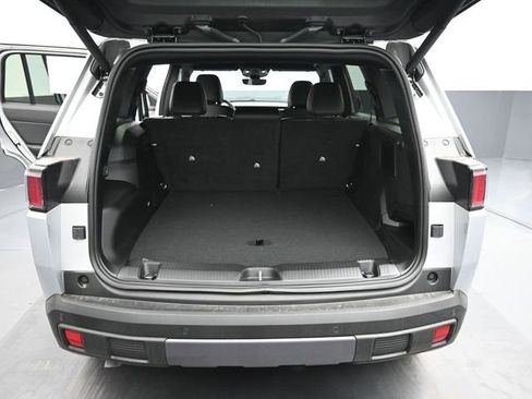 New 2026 Jeep Cherokee Limited AWD/4WD image 19