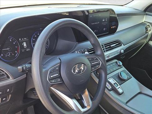 Used 2022 Hyundai Palisade SE image 11