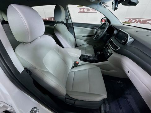 Used 2020 Hyundai Tucson Value w/ Cargo Package image 29