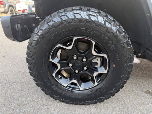 Used 2020 Jeep Wrangler Unlimited Rubicon w/ Quick Order Package 28Y Recon AWD/4WD image 25