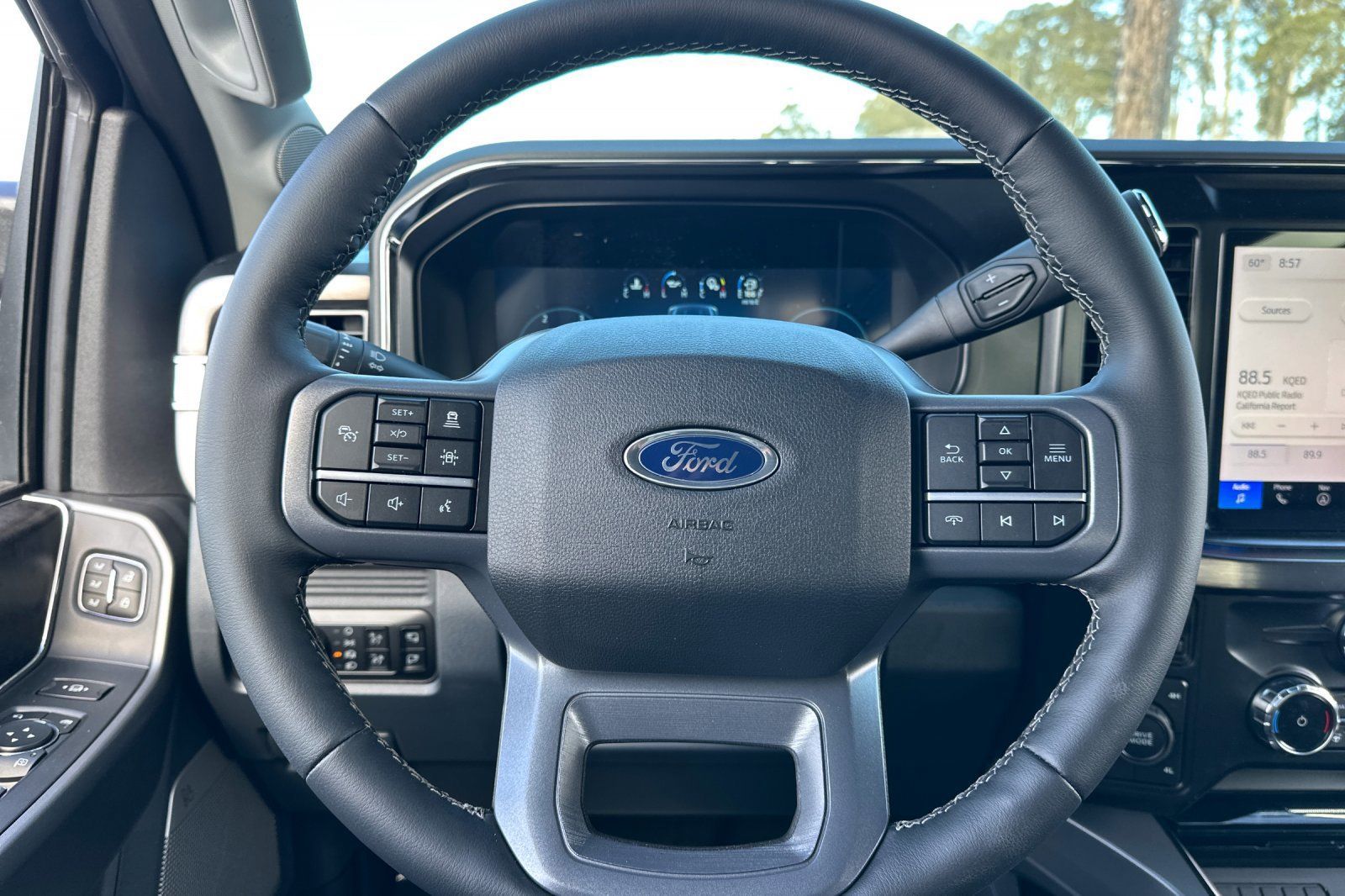 New 2026 Ford F250 Lariat w/ Black Appearance Package AWD/4WD image 21
