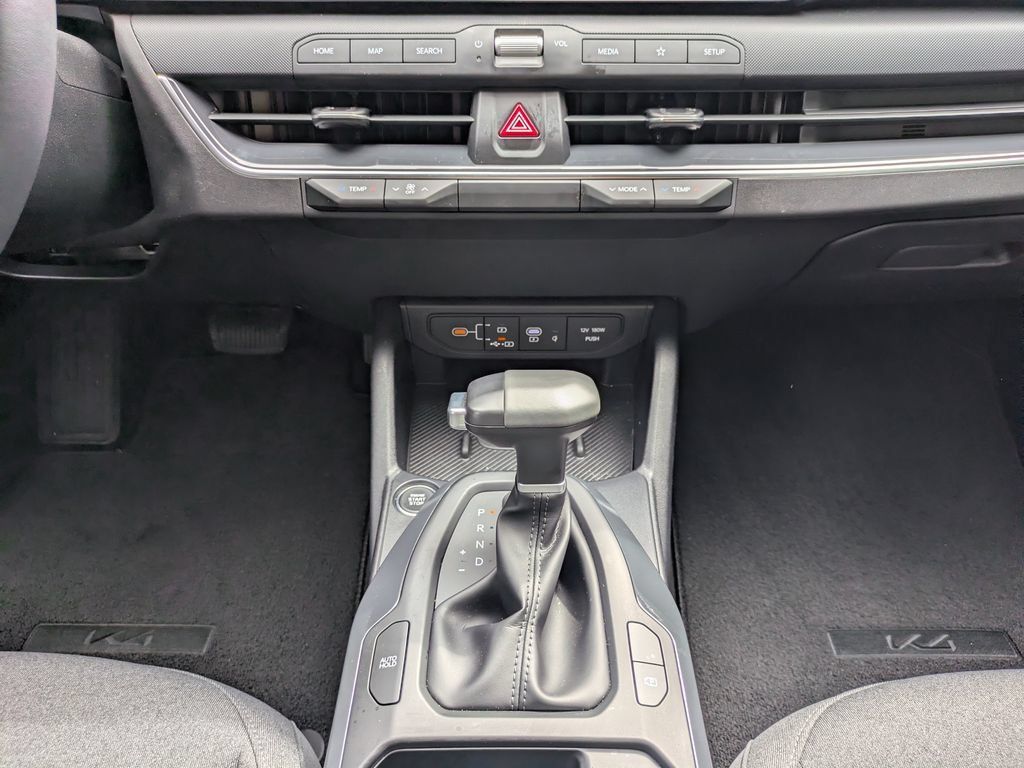 Used 2025 Kia K4 EX FWD image 18