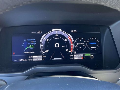 Used 2024 Toyota Tundra Limited image 33