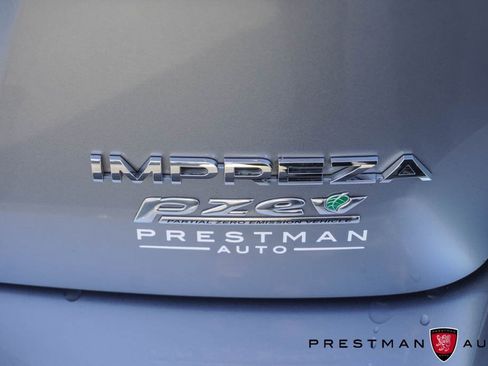 Used 2021 Subaru Impreza 2.0i Limited image 12