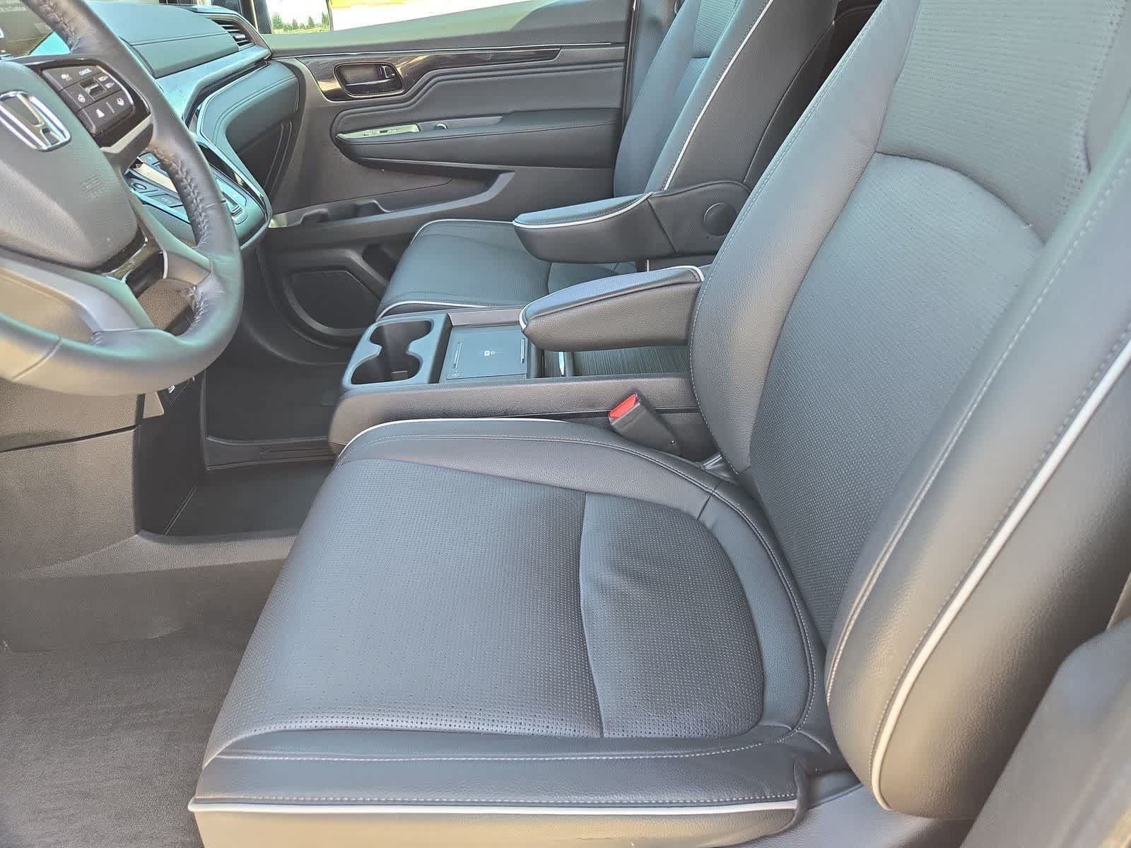 Used 2025 Honda Odyssey Elite image 15