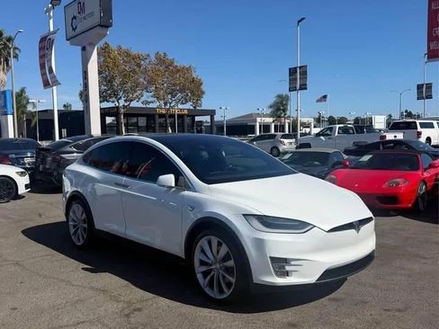 Used 2016 Tesla Model X Performance AWD/4WD image 3