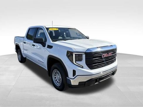 Used 2023 GMC Sierra 1500 Pro w/ Pro Value Package AWD/4WD image 8