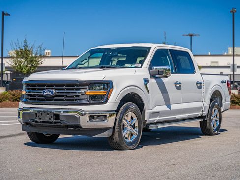 Used 2024 Ford F150 XLT w/ Equipment Group 302A MID image 3