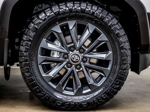 Used 2026 Toyota Land Cruiser image 37