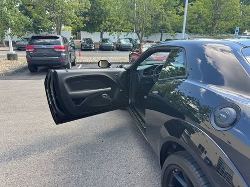 Used 2023 Dodge Challenger R/T Scat Pack RWD image 13