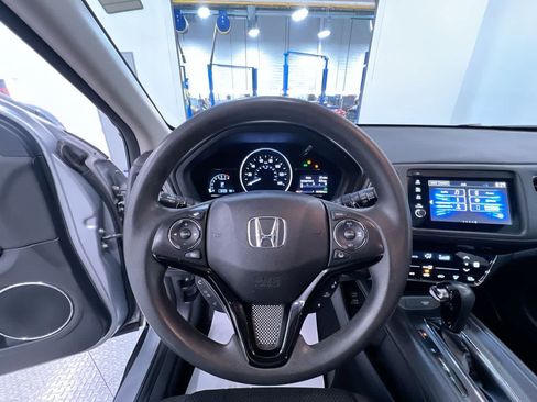 Used 2022 Honda HR-V EX image 15