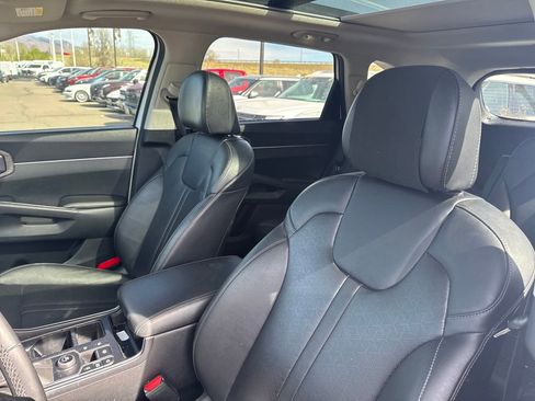 Used 2022 Kia Sorento EX w/ Panoramic Sunroof Package image 22