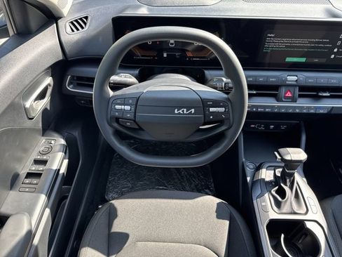 New 2026 Kia K4 FWD image 14