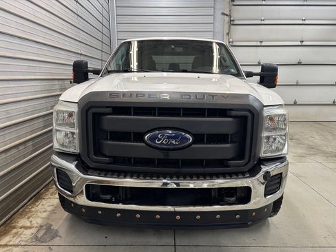 Used 2015 Ford F250 XL w/ Power Equipment Group AWD/4WD image 2