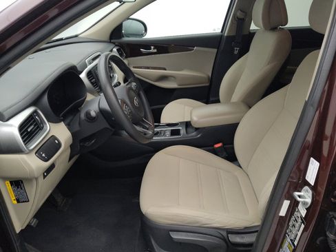 Used 2016 Kia Sorento LX image 17